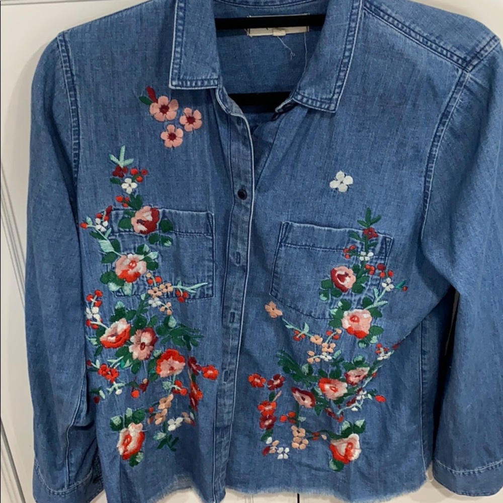 Madewell button down with embroidery